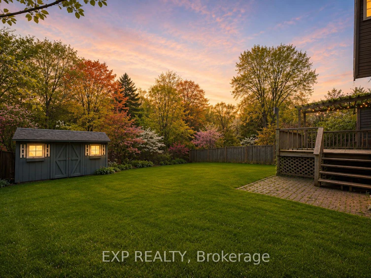 51 Sanderson Crescent, Richmond Hill, ON, L4C 5L5 - 2