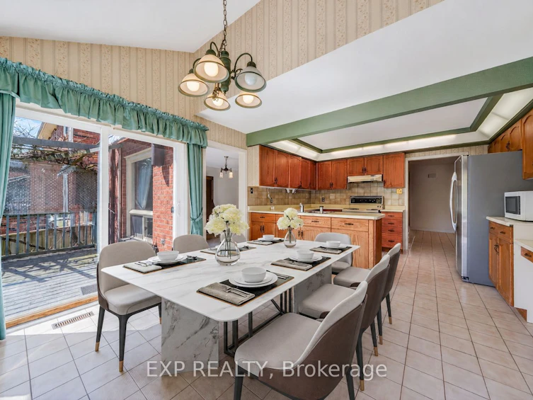 51 Sanderson Crescent, Richmond Hill, ON, L4C 5L5 - 13