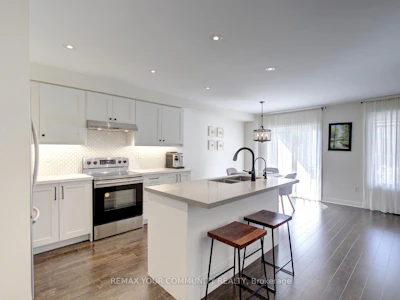 32 Black Maple Crescent - 4