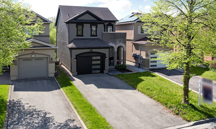 34 Willow Tree Street
