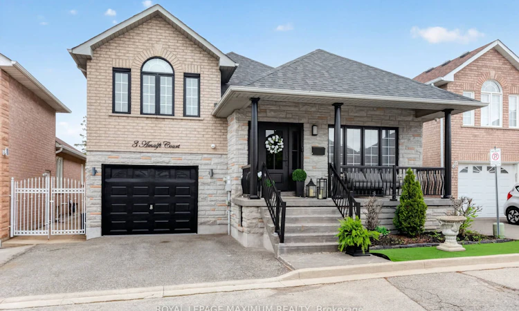 3 Amalfi Court