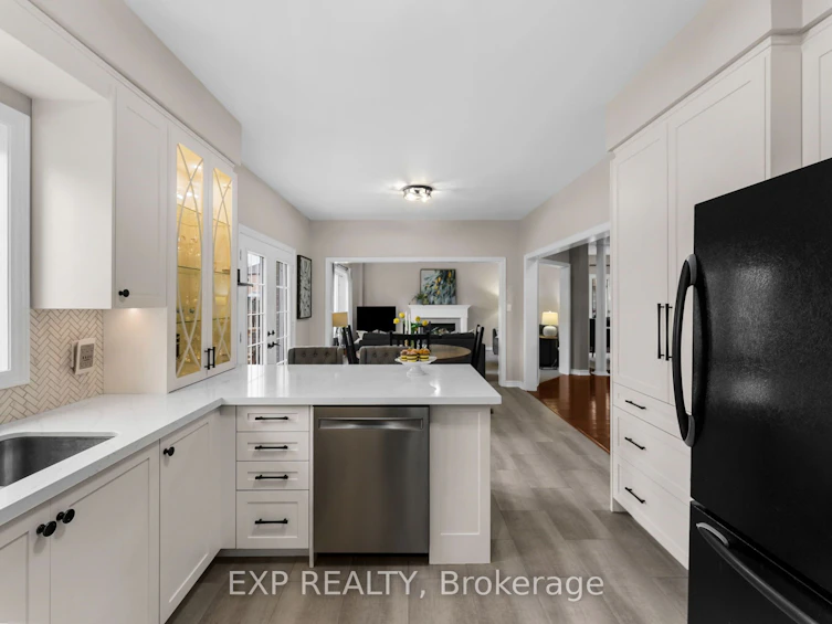 14 Whitestone Drive, Georgina, ON, L4P 0A3 - 17
