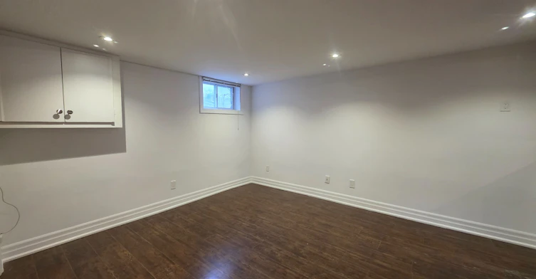 Lower-18 Grandview Avenue, Markham, ON, L3T 1G8 - 2