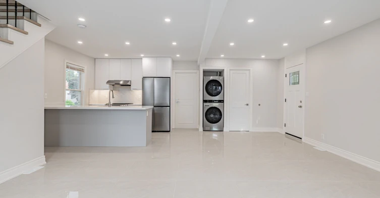 #1 (Main)-41 Arnold Crescent, Richmond Hill, ON, L4C 3R6 - 9