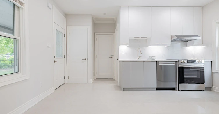 #2 (Back)-41 Arnold Crescent, Richmond Hill, ON, L4C 3R6 - 8