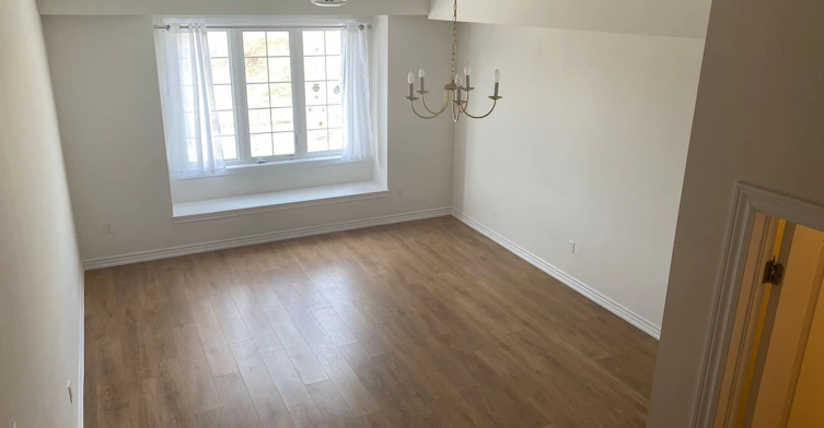 157 Rustle Woods Avenue, Markham, ON, L6B 1P8 - 3