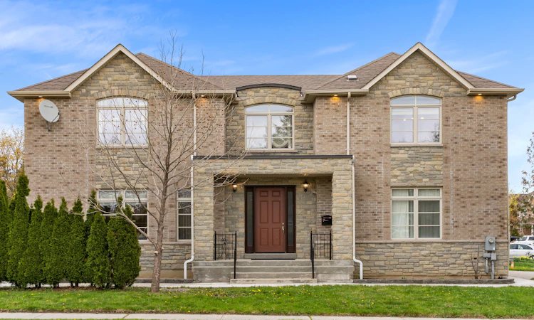 32 Naughton Drive