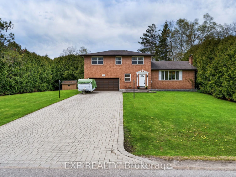 32 Louisa Street, Georgina, ON, L0E 1L0
