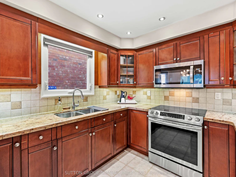 27 Ramblewood Lane, Vaughan, ON, L4J 6R8 - 10