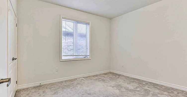 24 Applegate Drive, East Gwillimbury, ON, L9N 0R2 - 18