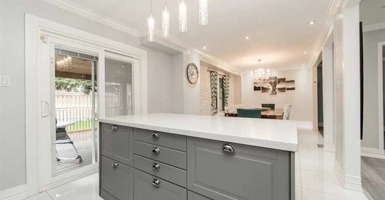 Main-376 Kelly Crescent, Newmarket, ON, L3Y 7K2 - 6
