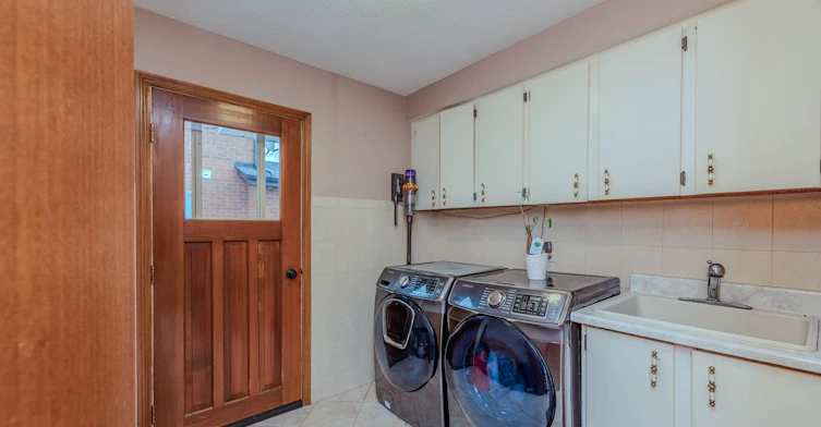 298 Forest Drive S, Vaughan, ON, L4L 3T5 - 8