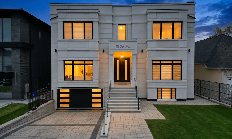 116 Oak Avenue