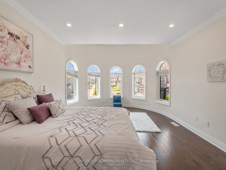 33 Keatley Drive, Vaughan, ON, L6A 4Y3 - 33