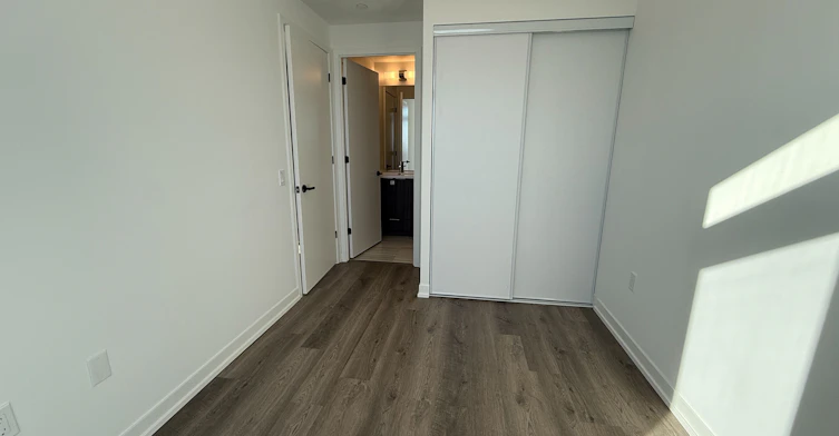 5112-8 Interchange Way, Vaughan, ON, L4K 5Z7 - 12