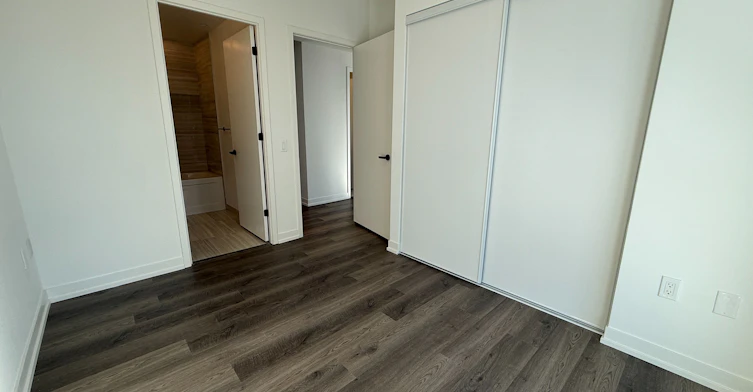 5112-8 Interchange Way, Vaughan, ON, L4K 5Z7 - 8