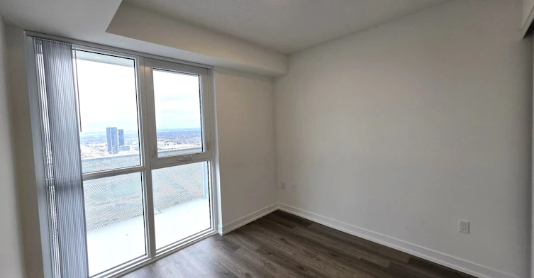 3310-195 Commerce Street, Vaughan, ON, L4K 0P9 - 4