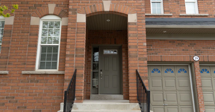 MAIN & 2ND FLOOR-29 Wendelyn Drive, Richmond Hill, ON, L4E 0P8 - 3
