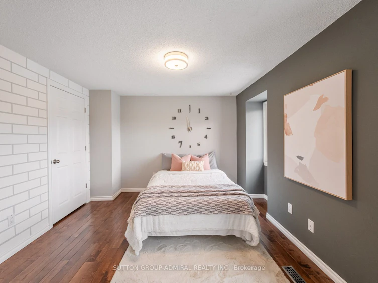 218 Mullen Drive, Vaughan, ON, L4J 2P1 - 18