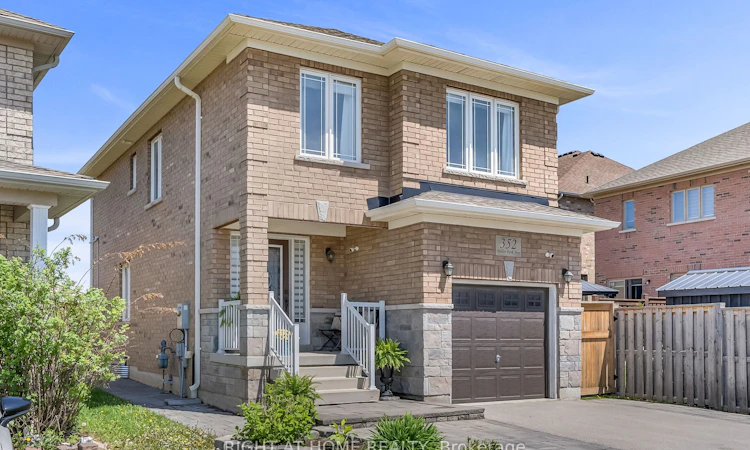 352 Miller Park Avenue