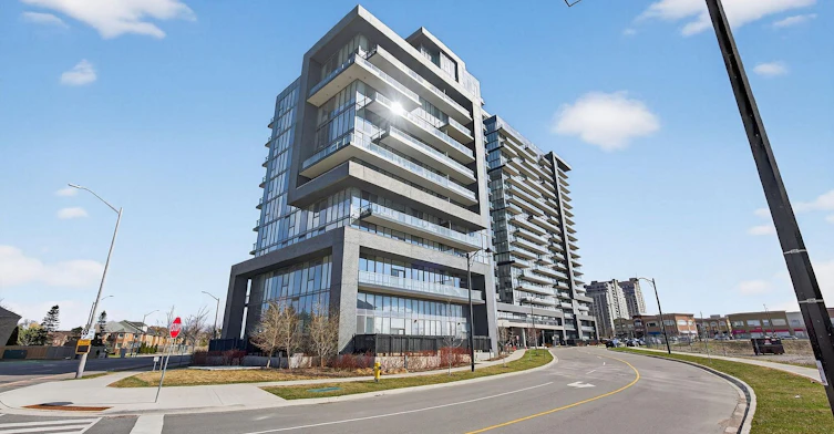 208-10 Gatineau Drive, Vaughan, ON, L4J 0L2