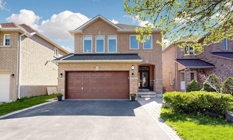 11 Headwater Crescent