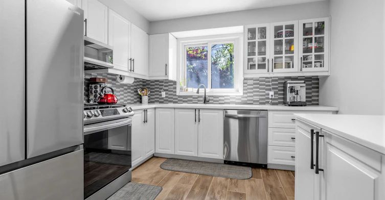 36 The Carriage Way, Markham, ON, L3T 4V1 - 3