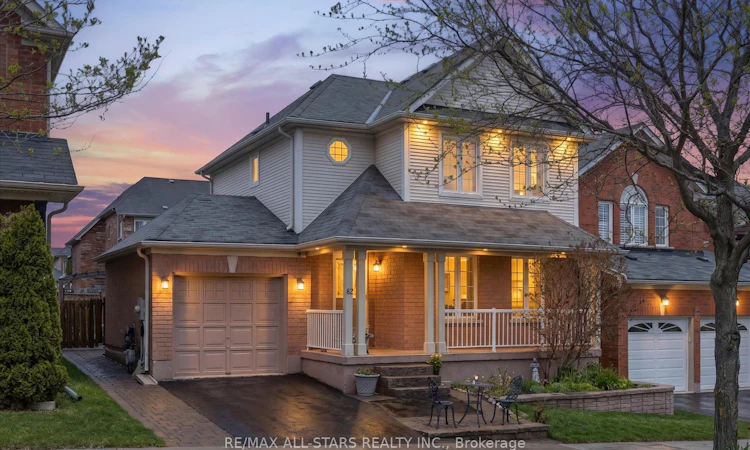 62 Reddenhurst Crescent