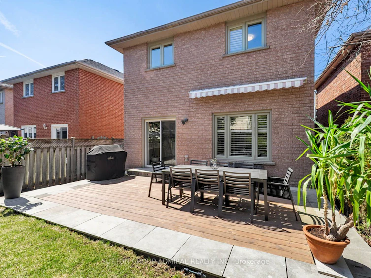 626 College Manor Drive, Newmarket, ON, L3Y 8M7 - 40