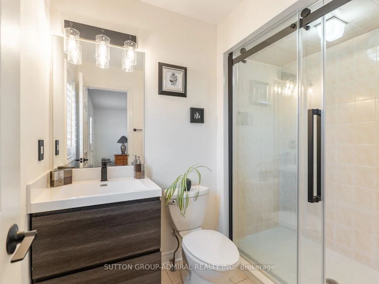 626 College Manor Drive, Newmarket, ON, L3Y 8M7 - 21