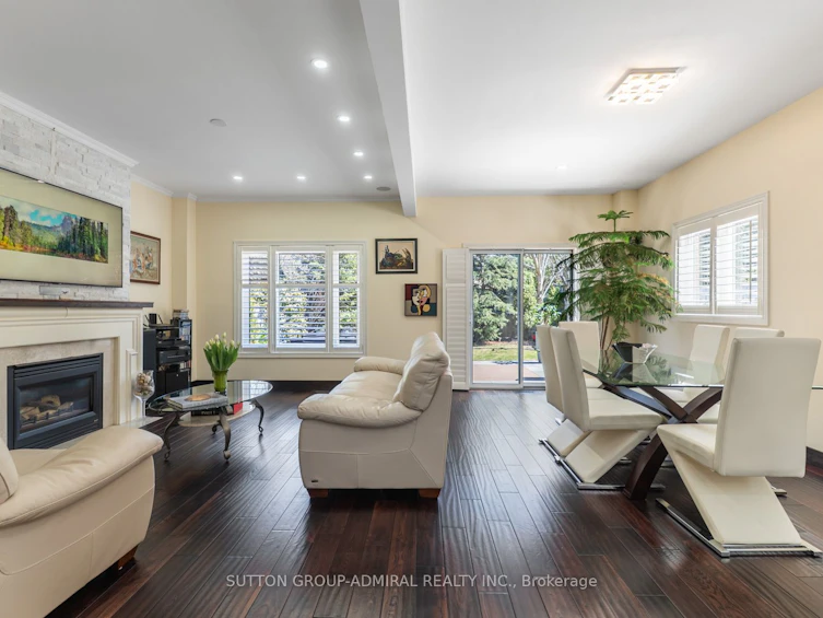626 College Manor Drive, Newmarket, ON, L3Y 8M7 - 10