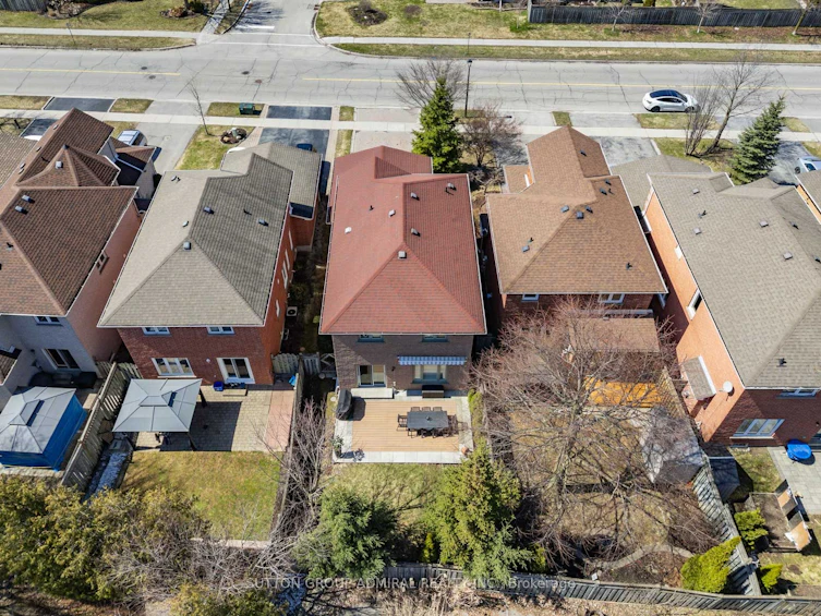 626 College Manor Drive, Newmarket, ON, L3Y 8M7 - 45