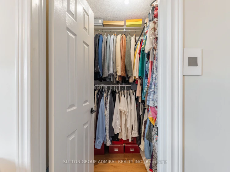 626 College Manor Drive, Newmarket, ON, L3Y 8M7 - 22