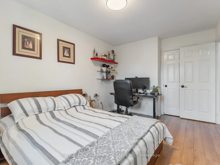 626 College Manor Drive, Newmarket, ON, L3Y 8M7 - 26