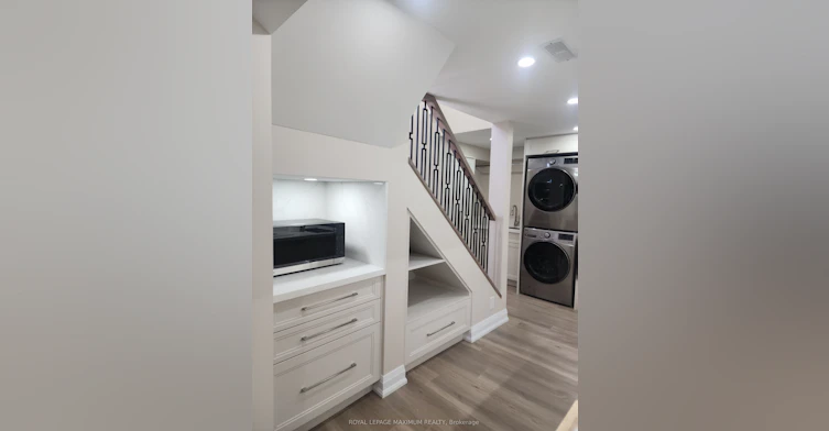 87 Breeze Drive, Bradford West Gwillimbury, ON, L3Z 3A5 - 7