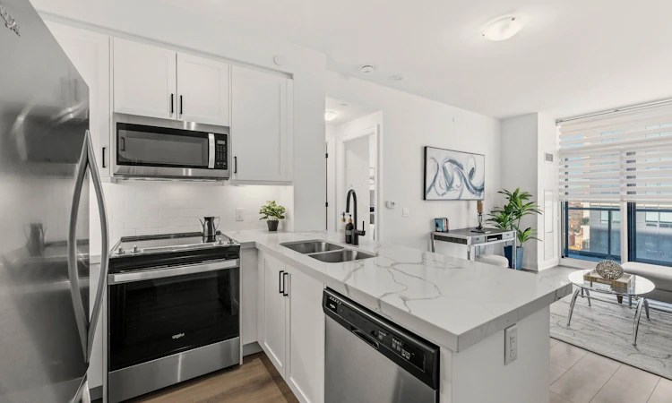 1301-20 Gatineau Drive N
