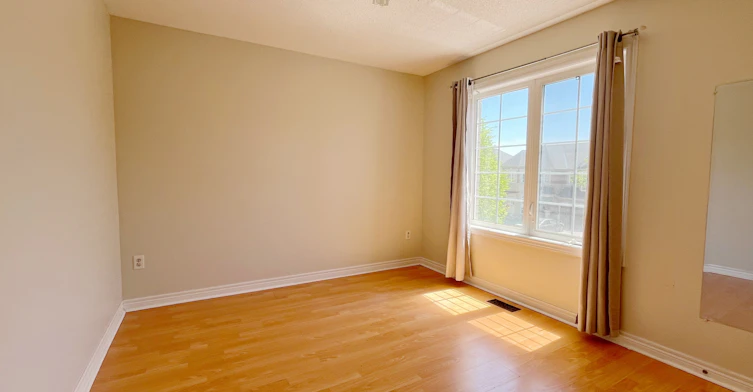 28 Barnstone Drive, Markham, ON, L6E 2B3 - 12