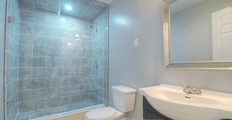 8 Farmhouse Crescent, Richmond Hill, ON, L4E 0K1 - 15