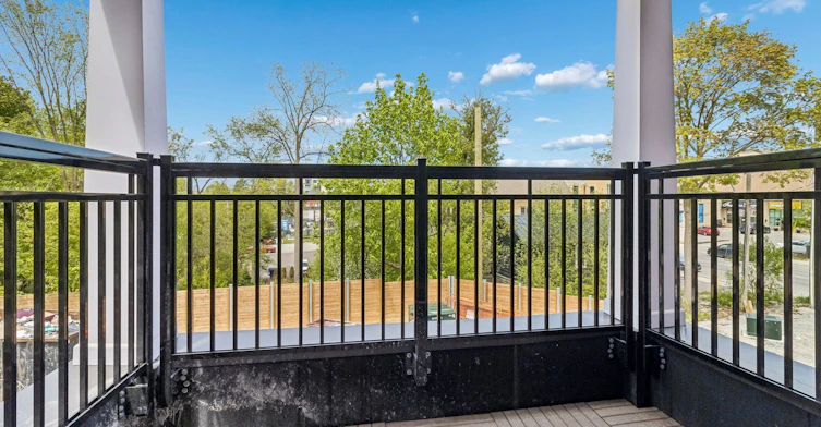 206-15100 Yonge Street, Aurora, ON, L4G 4C8 - 23