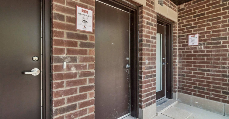 206-15100 Yonge Street, Aurora, ON, L4G 4C8 - 7