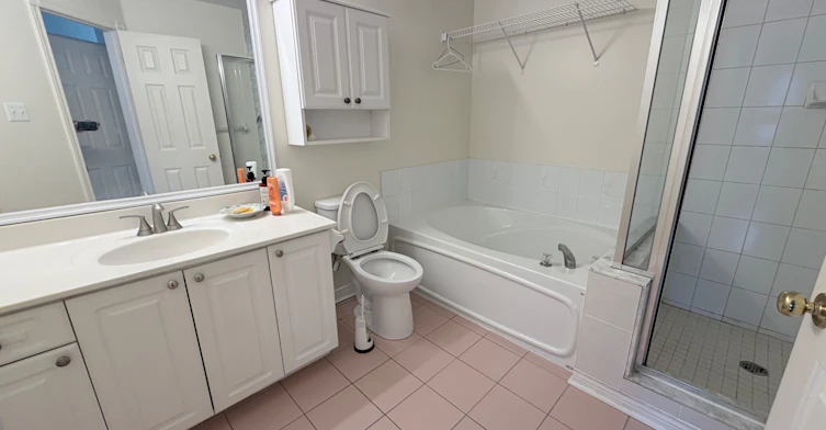 54-18 Clark Avenue W, Vaughan, ON, L4J 8H1 - 14