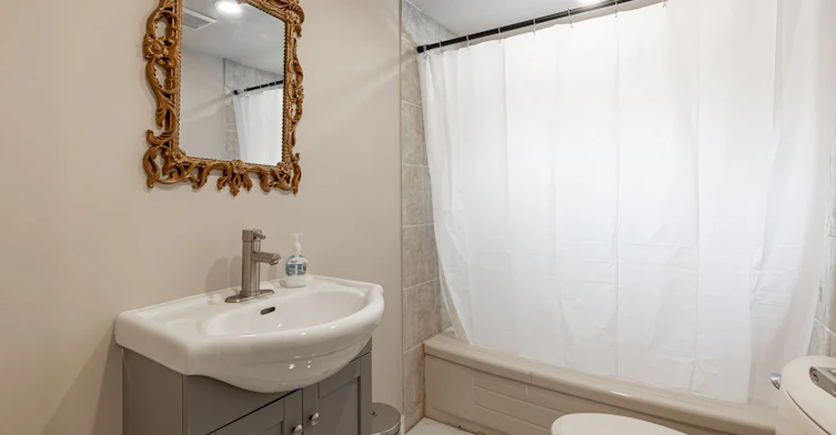 651 16th Avenue, Richmond Hill, ON, L4C 7A8 - 10