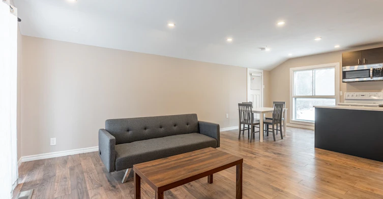 651 16th Avenue, Richmond Hill, ON, L4C 7A8 - 7