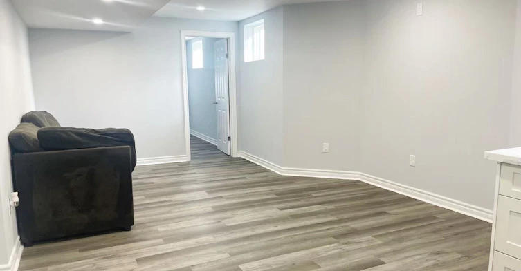 Basement-21 Weekes Avenue, Richmond Hill, ON, L4E 0N3 - 3