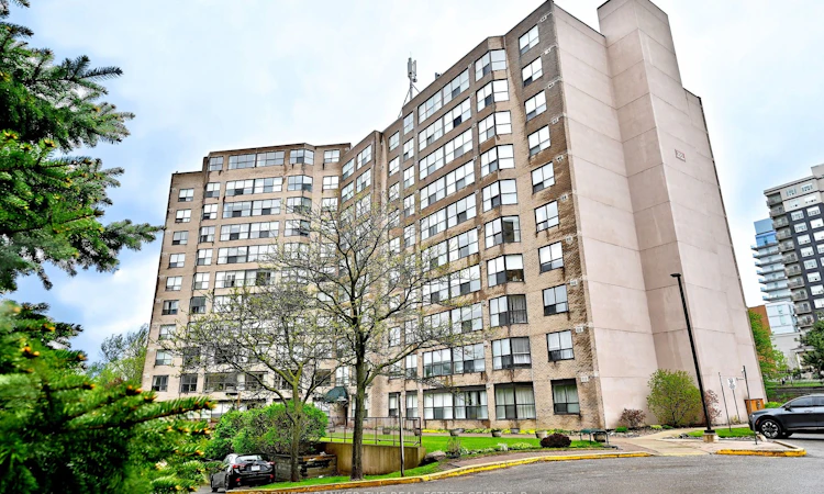 207-250 Davis Drive