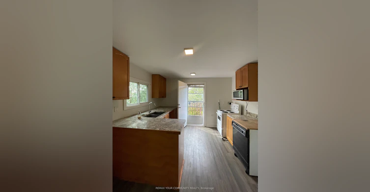 2-50 Middle Street, Georgina, ON, L0E 1R0 - 10