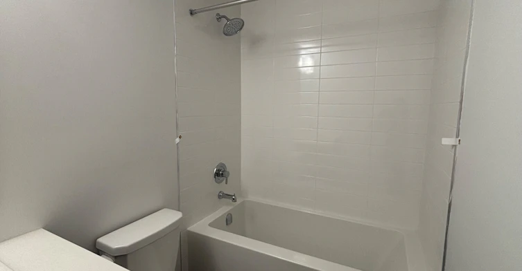 #5-20 Lytham Green Circle, Newmarket, ON, L3Y 0H4 - 23