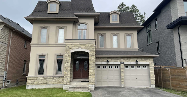 Lower-110A Bond Crescent, Richmond Hill, ON, L4E 3L1