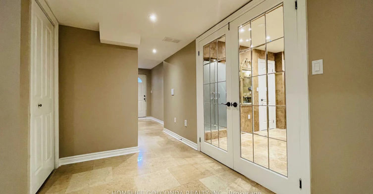 Lower-110A Bond Crescent, Richmond Hill, ON, L4E 3L1 - 6