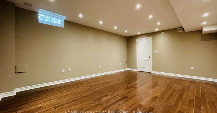 Lower-110A Bond Crescent, Richmond Hill, ON, L4E 3L1 - 14